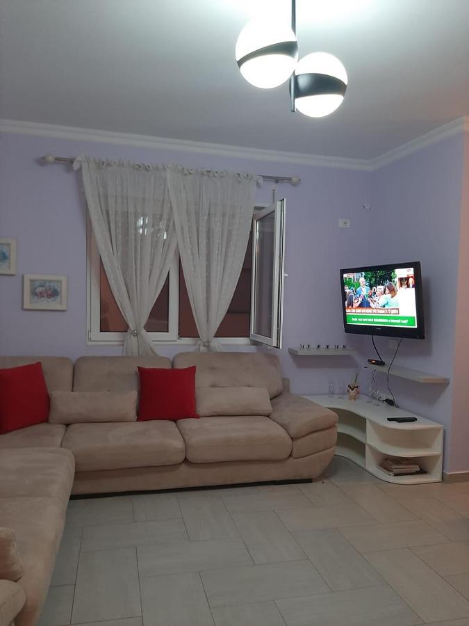 Apartament Vlorë Buitenkant foto