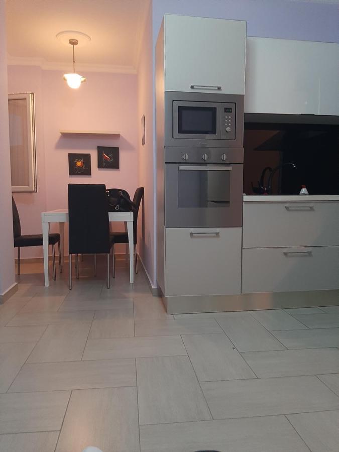 Apartament Vlorë Buitenkant foto